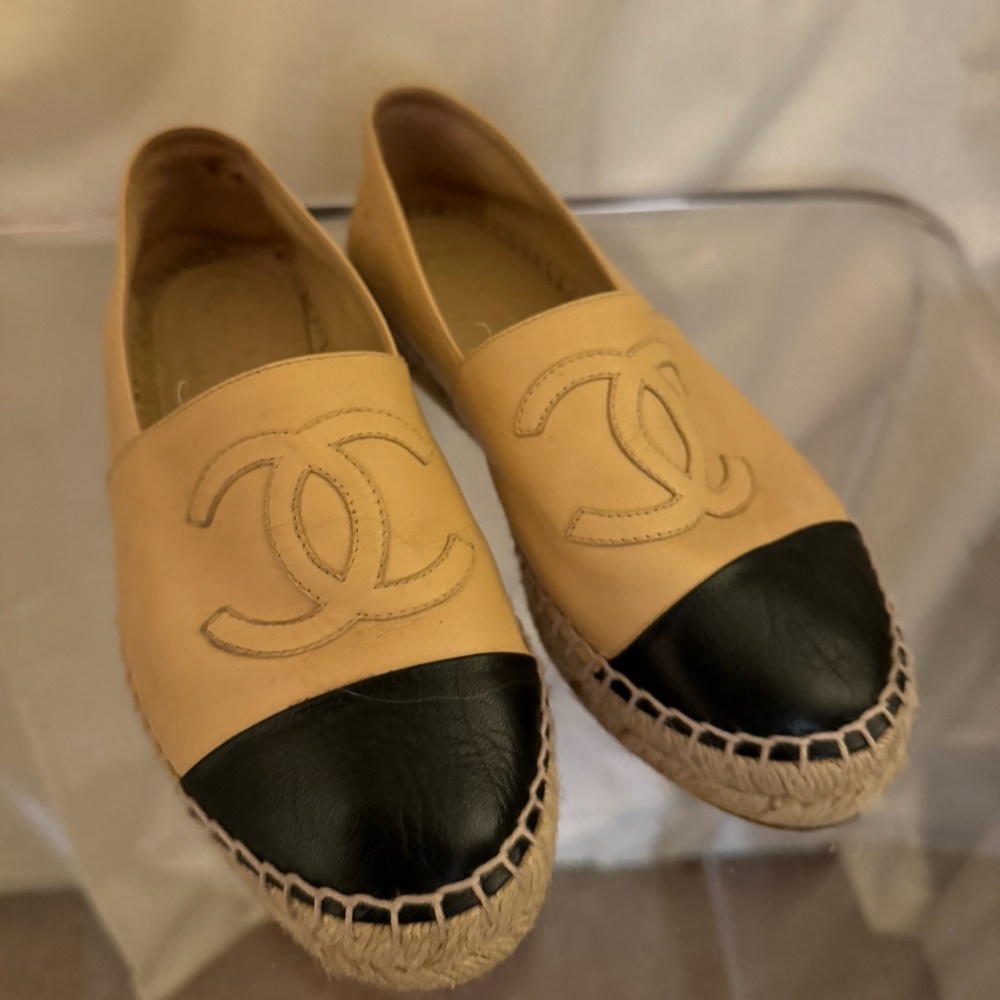 CHANEL espadrilles